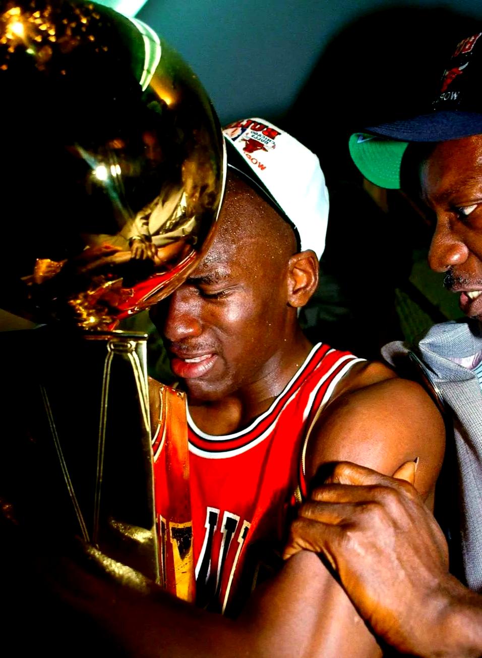 公牛队年轻球员表现抢眼,取得关键胜利 公牛队年轻球员表现抢眼,取得关键胜利